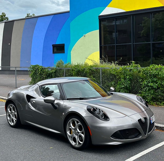 Alfa Romeo 4C 3 of 10