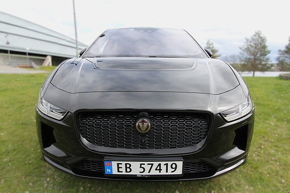 Jaguar I-PACE 4 of 30