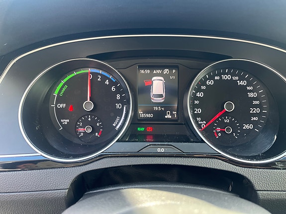 Volkswagen Passat 5 of 5