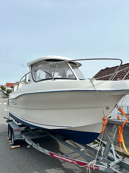 Pen Quicksilver 580 Pilothouse med Honda 150 VTEC (2021) og Respo henger 3 of 5