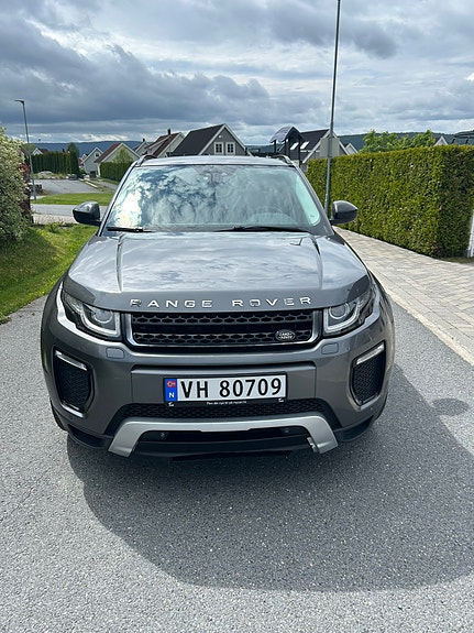 Land Rover Range Rover 2 of 12
