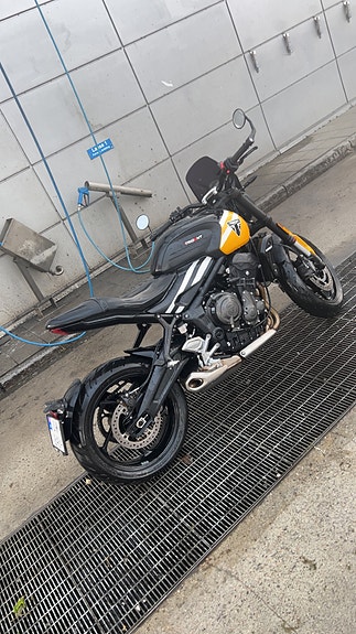 Triumph Trident 660 4 of 5