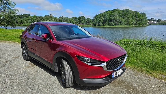 Mazda CX-30 4 of 5
