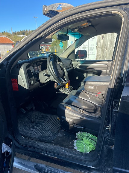 Dodge RAM 21 of 23