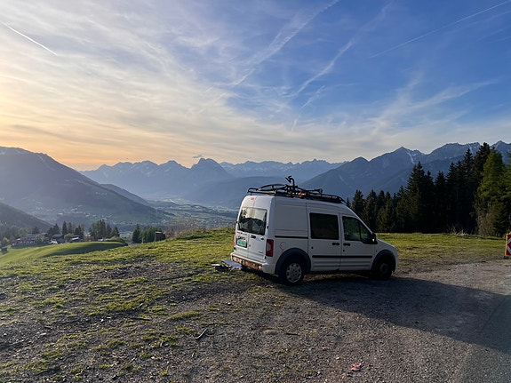 Ford Transit Connect 2 of 5