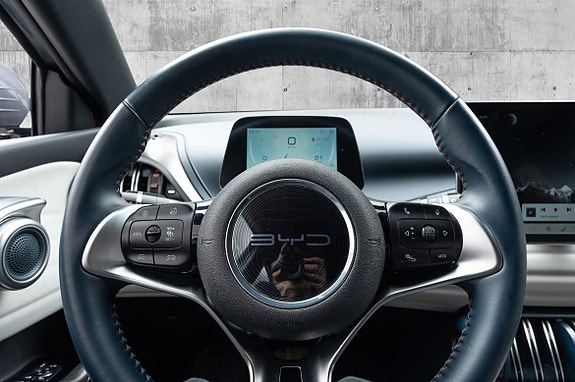 BYD Atto 3 21 of 27