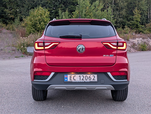 MG ZS EV 4 of 9