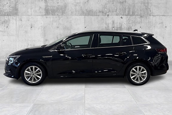 Renault Megane E-Tech 2 of 5