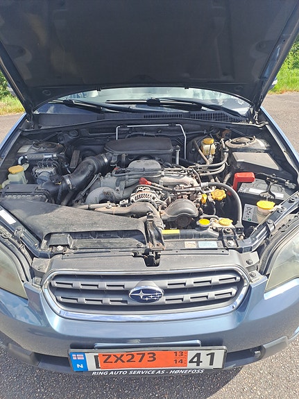 Subaru Legacy 10 of 12