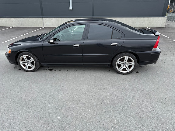 Volvo S60 5 of 5
