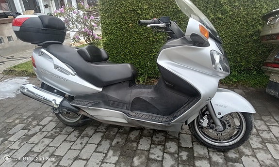 Suzuki AN 650 Burgman 4 of 5