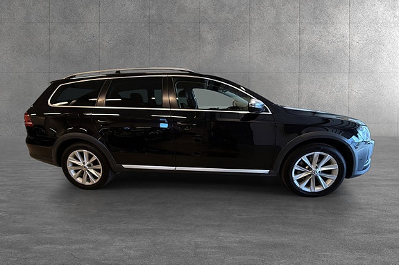 Volkswagen Passat 3 of 15