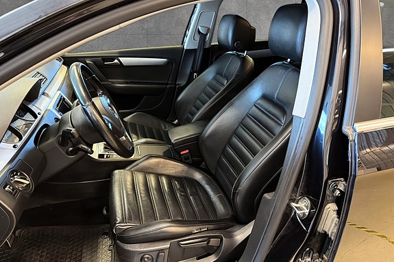 Volkswagen Passat 9 of 15