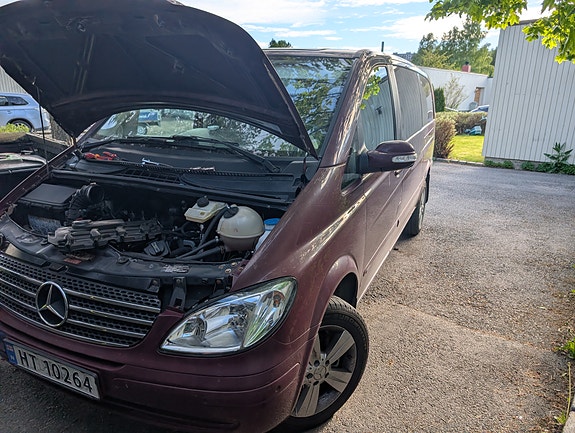 Mercedes-Benz Viano 4 of 5
