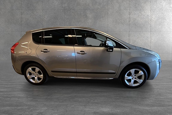 Peugeot 3008 4 of 15