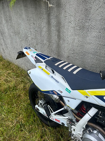 Husqvarna SM 125 5 of 21