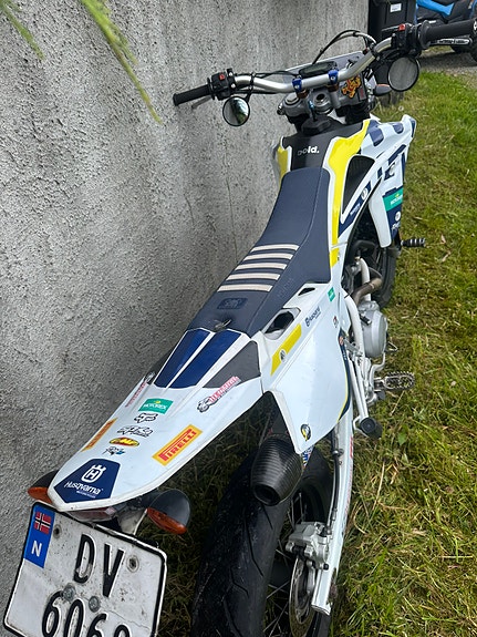 Husqvarna SM 125 8 of 21