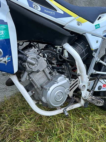 Husqvarna SM 125 12 of 21