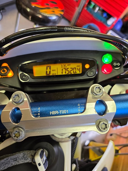 Husqvarna 701 Supermoto 9 of 11