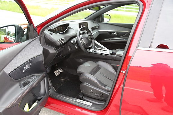 Peugeot 3008 14 of 19