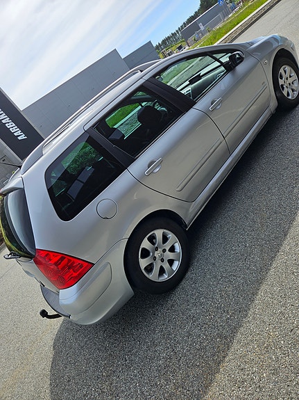 Peugeot 307 SW 5 of 20