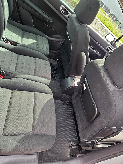 Peugeot 307 SW 11 of 20