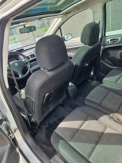 Peugeot 307 SW 14 of 20