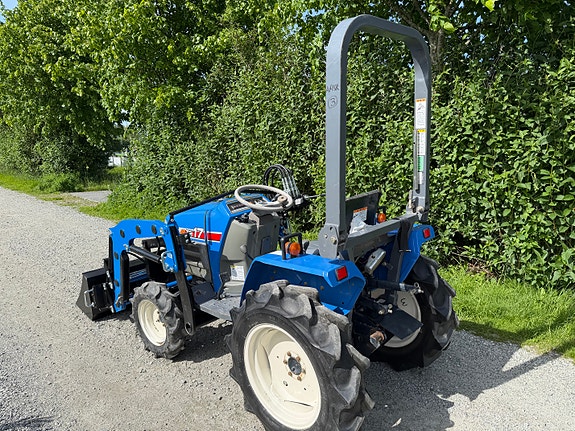 Iseki TM 17 med fabrikk ny frontlaster 6 mnd garanti 7 of 21