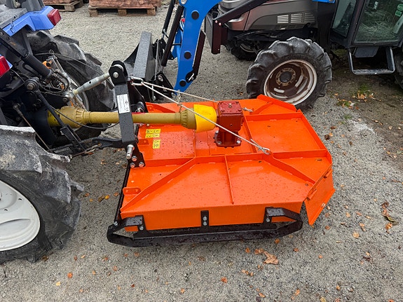 Iseki TM 17 med fabrikk ny frontlaster 6 mnd garanti 21 of 21