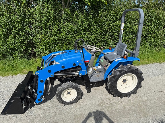 Iseki TM 17 med fabrikk ny frontlaster 6 mnd garanti 6 of 21