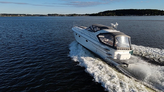 Fairline 38 Targa, forlenget badeplattform,  Motorer 2007 /Gi bud 13 of 30