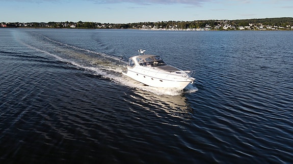 Fairline 38 Targa, forlenget badeplattform,  Motorer 2007 /Gi bud 5 of 5