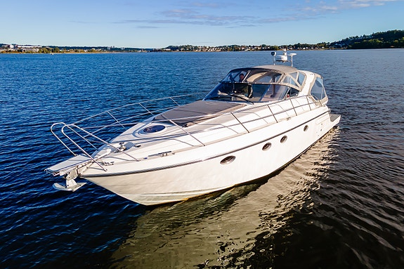 Fairline 38 Targa, forlenget badeplattform,  Motorer 2007 /Gi bud 30 of 30