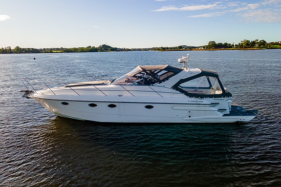 Fairline 38 Targa, forlenget badeplattform,  Motorer 2007 /Gi bud 22 of 30
