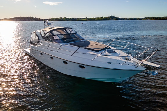 Fairline 38 Targa, forlenget badeplattform,  Motorer 2007 /Gi bud 28 of 30