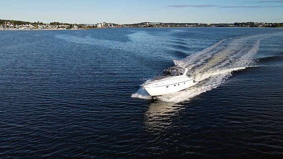 Fairline 38 Targa, forlenget badeplattform,  Motorer 2007 /Gi bud 8 of 30