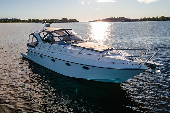 Fairline 38 Targa, forlenget badeplattform,  Motorer 2007 /Gi bud 29 of 30