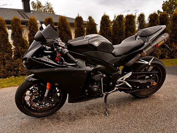 Yamaha YZF-R1 8 of 8