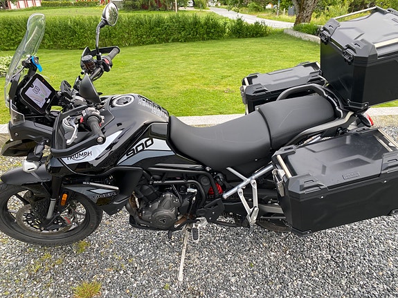 Triumph Tiger 900 GT 4 of 5