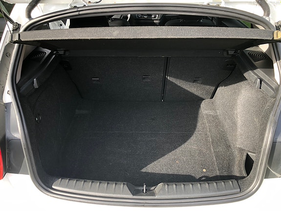 BMW 116i 5 of 5