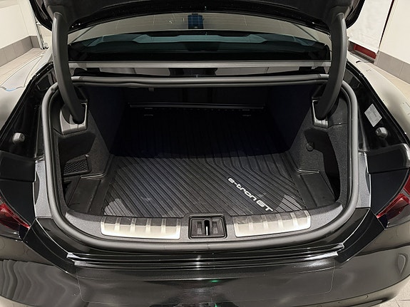 Audi e-tron GT 5 of 5