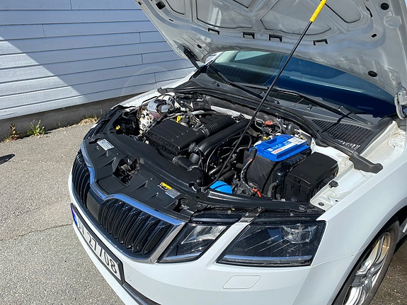 Skoda Octavia 16 of 23