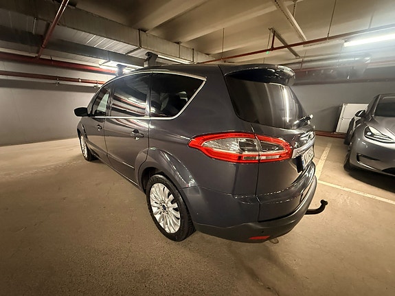 Ford S-MAX 4 of 16