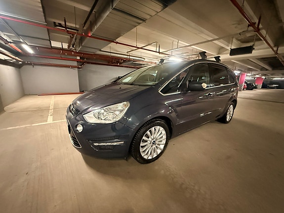 Ford S-MAX 2 of 16