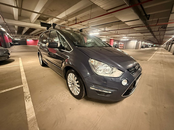 Ford S-MAX 7 of 16