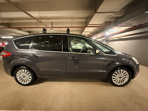 Ford S-MAX 3 of 16