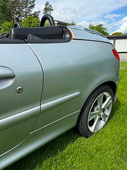 Peugeot 206 3 of 5