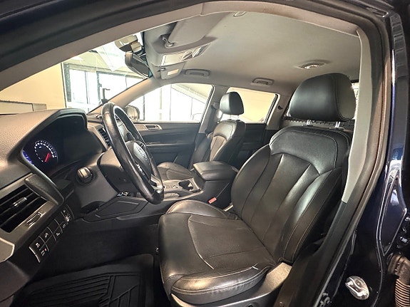 SsangYong Rexton Sports 9 of 11