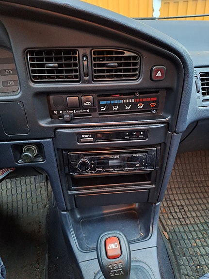 Subaru Legacy 4 of 5
