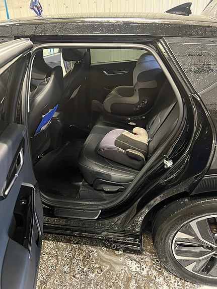 Kia EV6 4 of 10